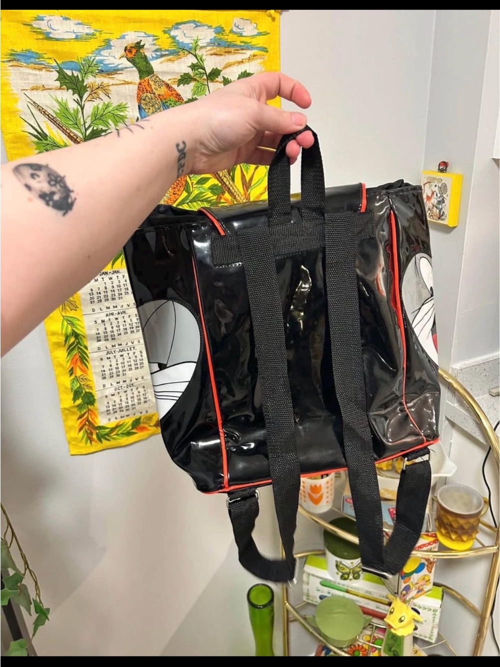 1997 Looney Tunes Black Patent Bugs Bunny Backpack - Picture 5 of 8